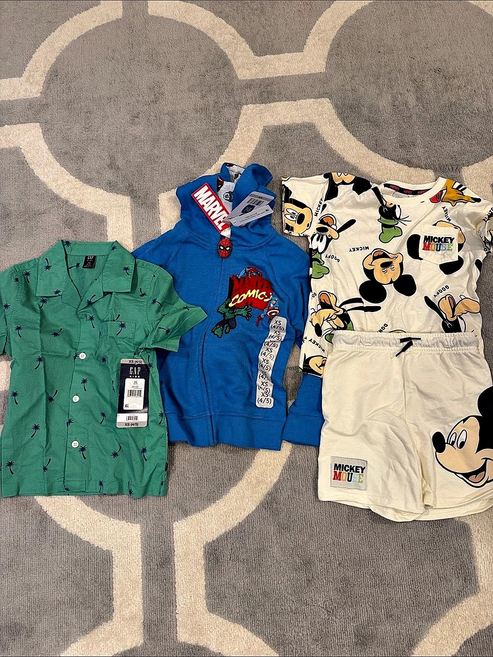 Boys XS (4/5) 3-Piece Clothing Set NWT